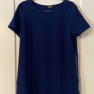 Lulu’s Shift Dress with Zipper Detail